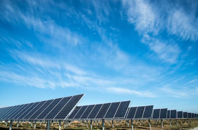 Ceny energii elektrycznej – jakie czynniki wpływają na ich kształtowanie się?